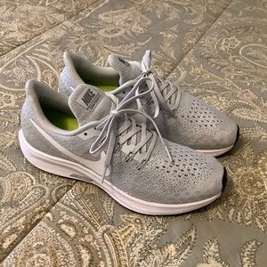 EUC Nike Air Zoom Pegasus 35 Platinum Sneakers Women’s Sz 8